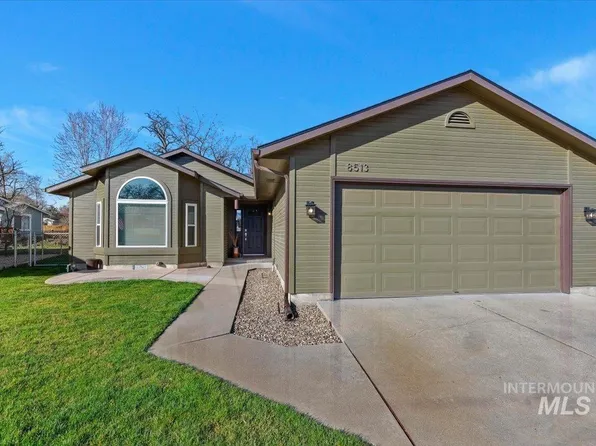 8513 N Willowdale Dr, Garden City, ID 83714