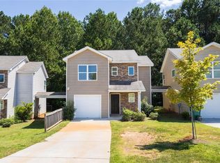 645 Carlton Pointe Dr, Palmetto, GA 30268