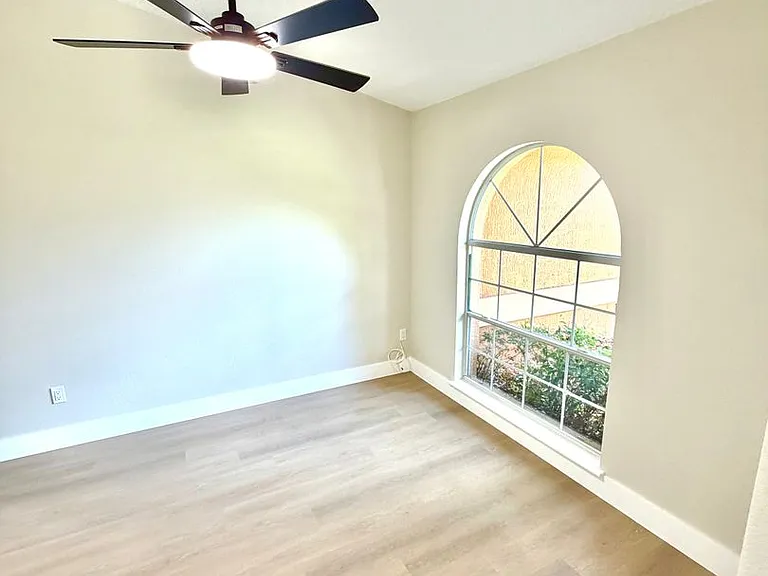 5360 N Lake Burkett Ln — Photo 31