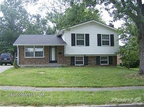 *Photos taken in 2009 prior to current tenants move-in.