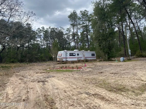 145 ROMANSHORN Street, Interlachen, FL 32148