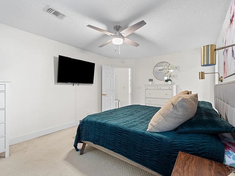 5276 Springdale Dr — Photo 26