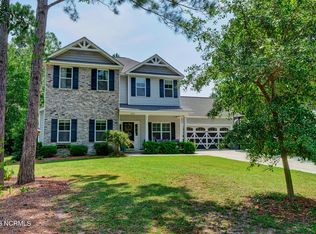208 Fullard Dr, Sneads Ferry, NC 28460