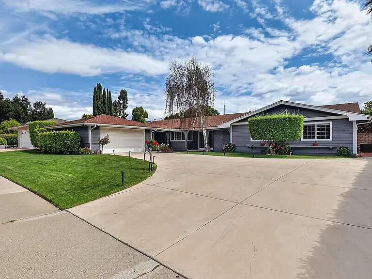 212 E Avenida De Los Arboles — Photo 7