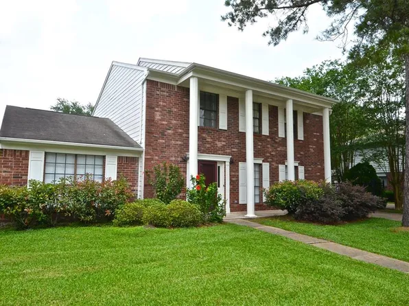 14918 Woodhorn Dr, Houston, TX 77062