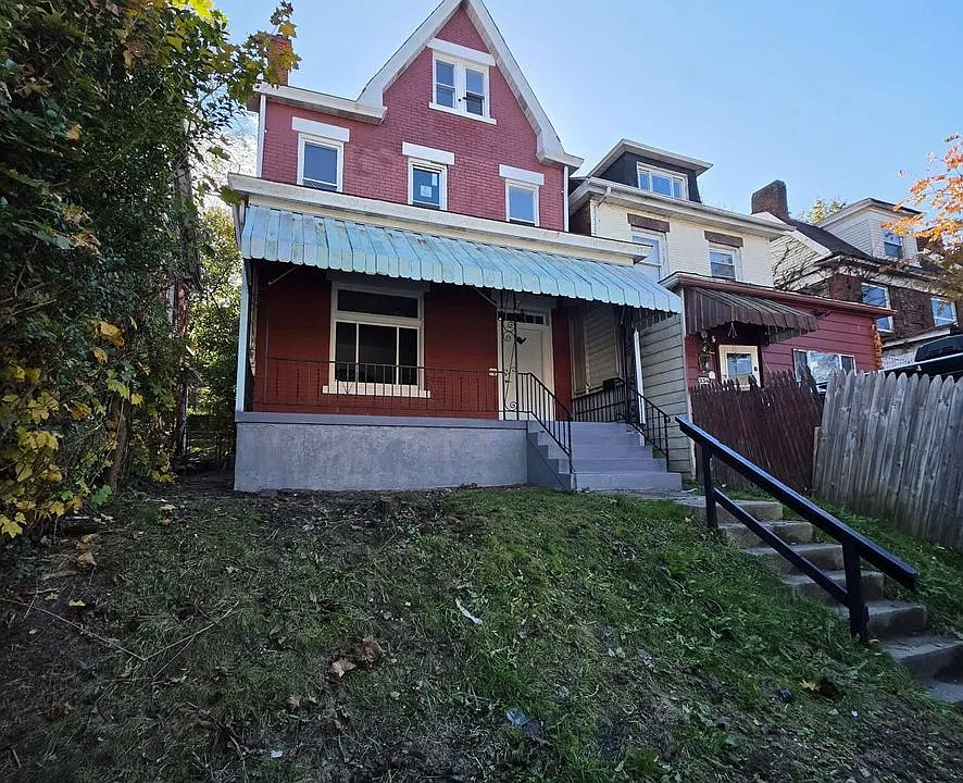 232 Moore Ave