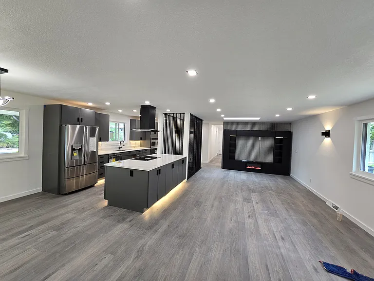 5886 S Logan St — Photo 10