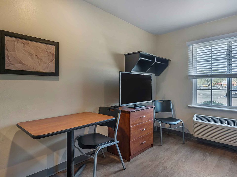 Studio Suite - 1 Full Bed