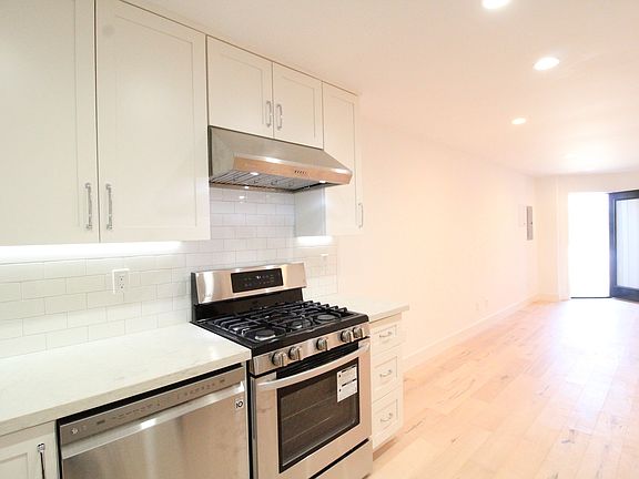 4th image of 4431 24th St #A