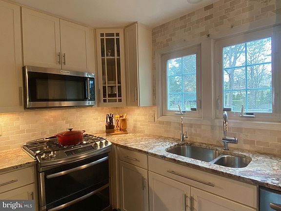 4th image of 14709 Flagler Ct