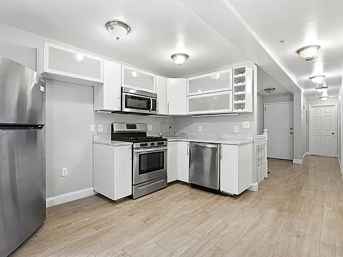 191 Everett St #2 Photo 1