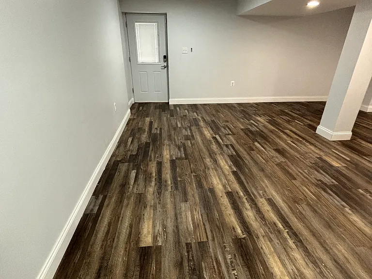 1835 Clarke Blvd — Photo 37