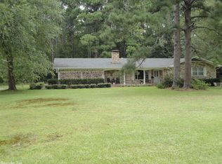 588 E Nix Rd, Rockport, AR 72104