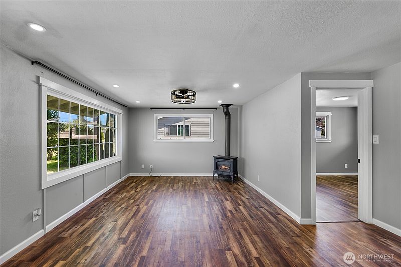 3rd image of 1700 S 15th Street