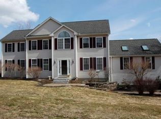 276 Legate Hill Rd, Leominster, MA 01453