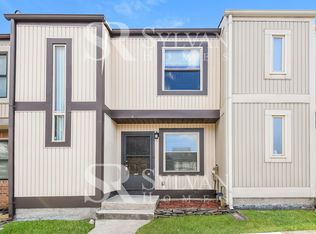11 Mooring Ct, Baltimore, MD 21221
