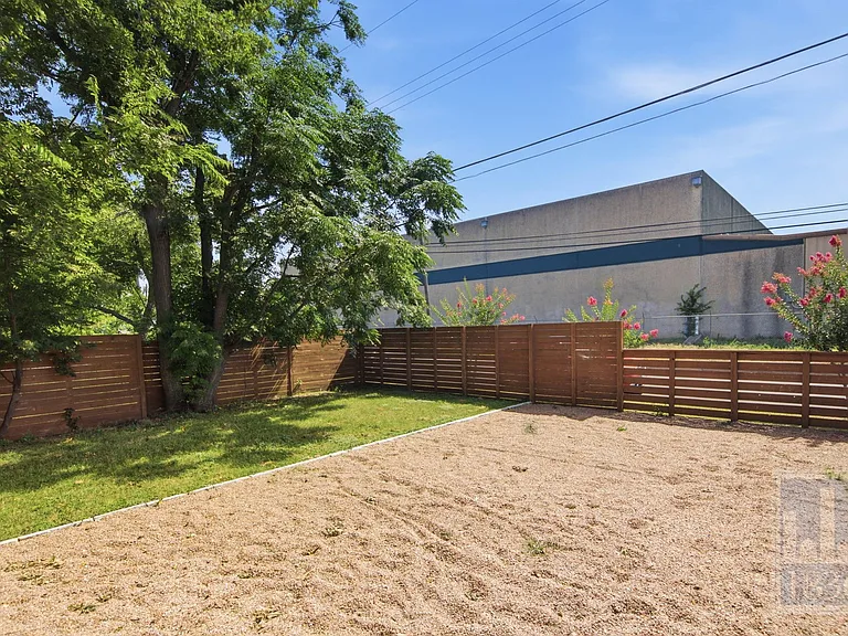 1805 Tillery St — Photo 27
