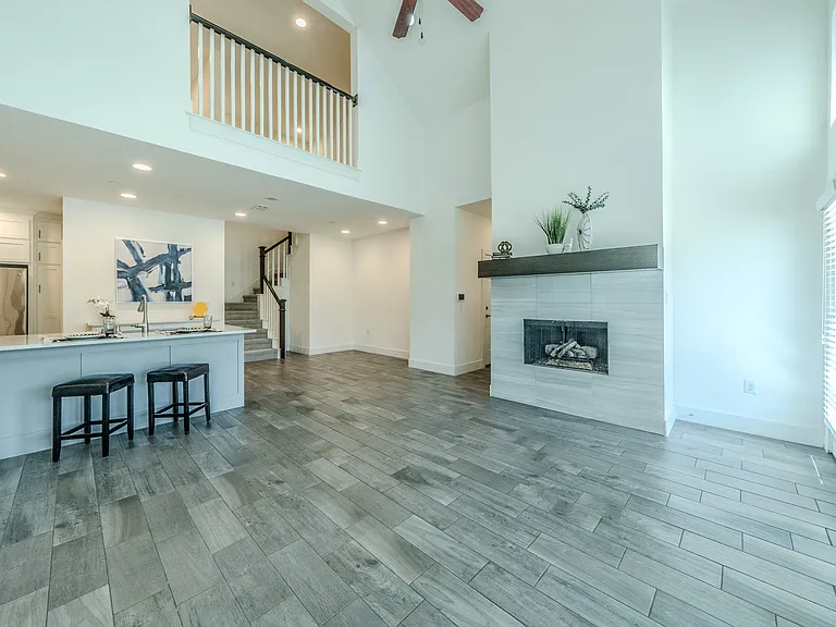 4050 Pequin Dr — Photo 8