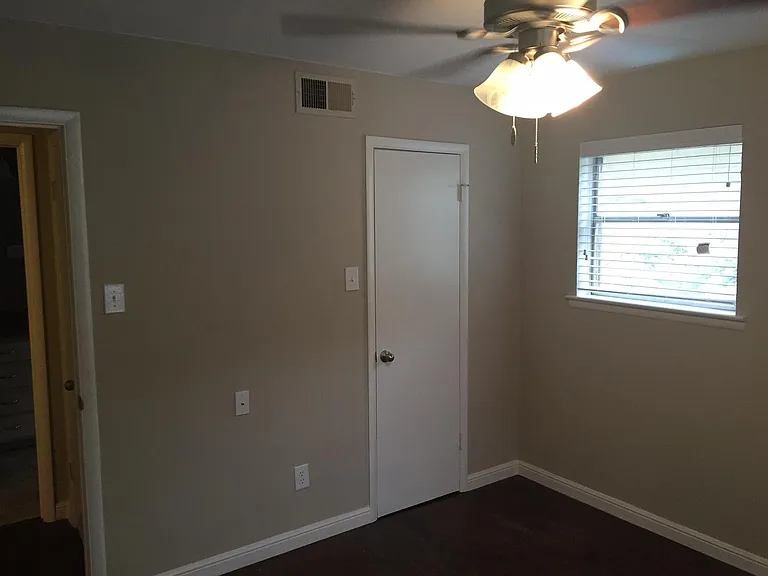 2329 Lotus Ave — Photo 8