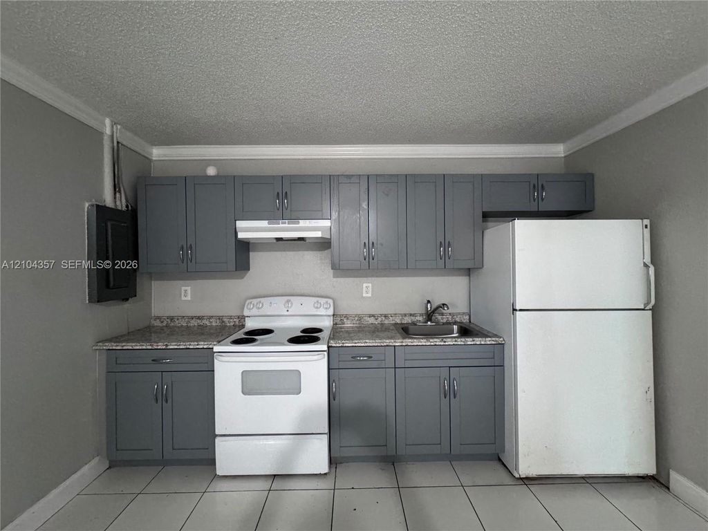 302 SW 1st Ct #A, Pompano Beach
