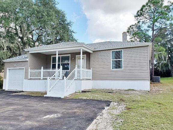 2nd image of 1292 Lakeview Dr