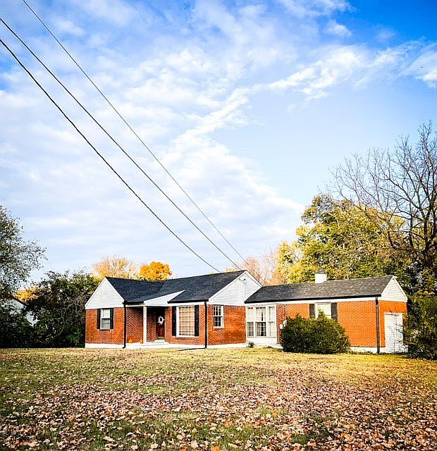 1st image of 905 Vantrease Rd