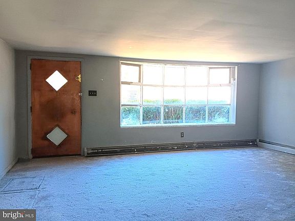 3rd image of 4363 Axe Handle Rd