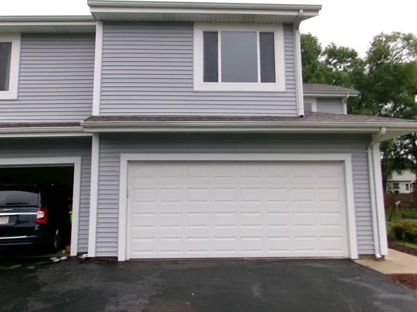 501 Manchester Ln, Hartland, WI 53029