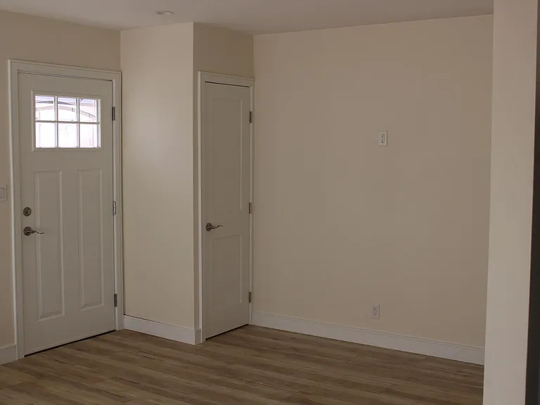 2521 N Brighton St — Photo 11