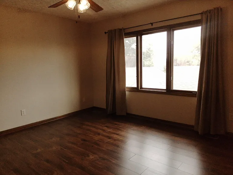 1114 Sandflower Rd — Photo 10