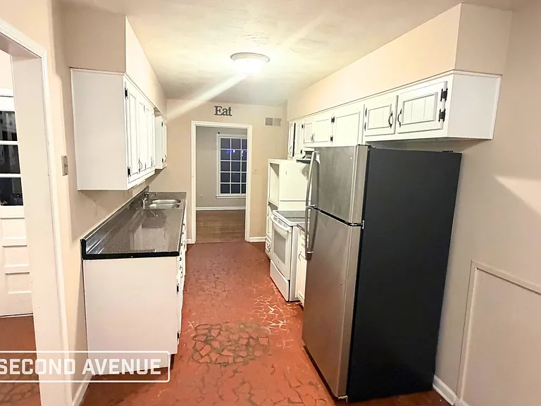 3088 Lynchburg St — Photo 4