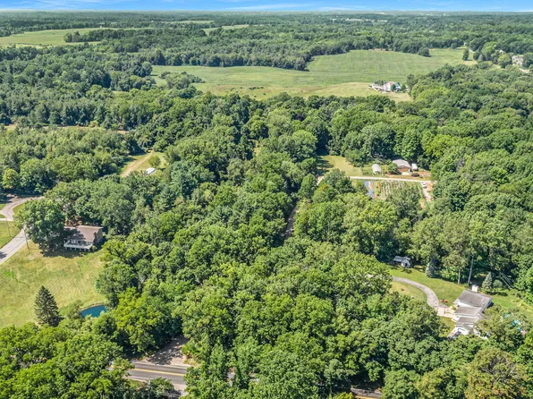 11076 Red Bud Trl, Berrien Springs, MI 49103