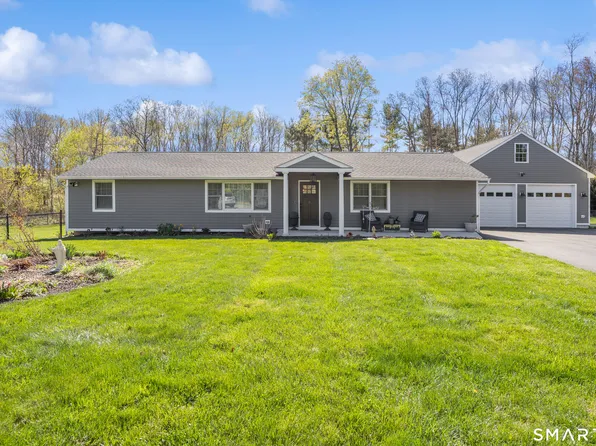 28 Maplewood Lane, North Branford, CT 06472