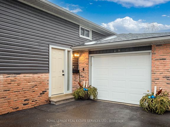 4th image of 19 Southglen Rd