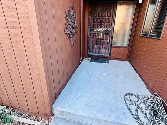 3rd image of 2018 Branch Ln