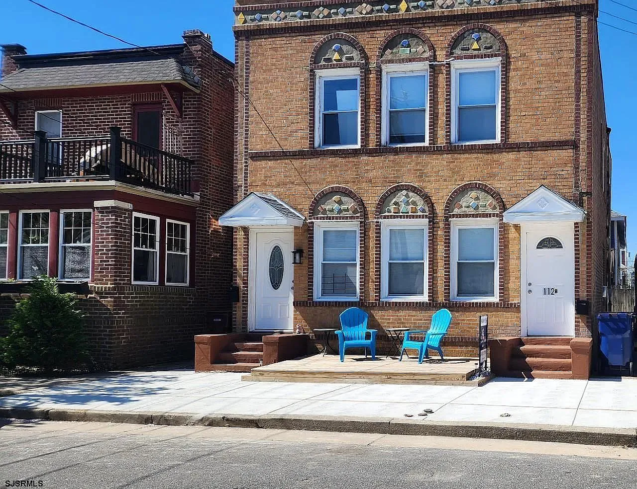 2 bed, 1.0 bath, $2,200 — Photo 1