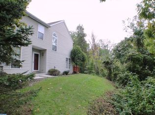 76 Village Dr, Schwenksville, PA 19473