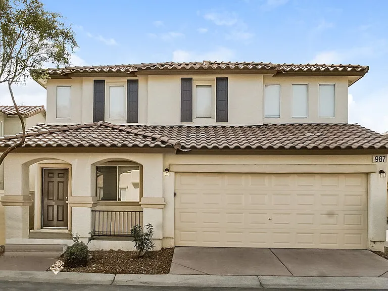987 Monte De Oro Ave — Photo 1