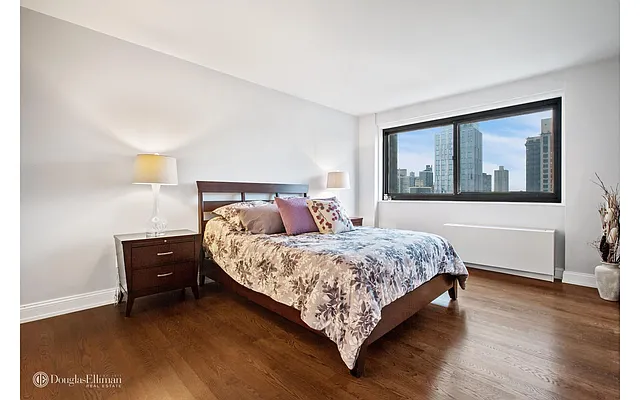 Sold by Douglas Elliman | media 16