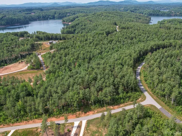 365 Peninsula Reserve Rd #25, Nebo, NC 28761