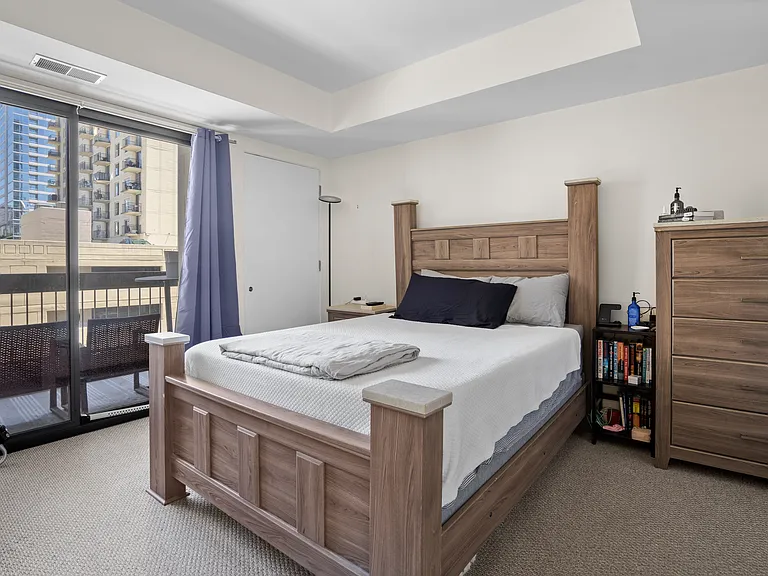 1212 N Wells St #302 — Photo 9