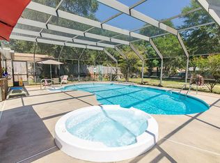 61 5th Ave, Shalimar, FL 32579