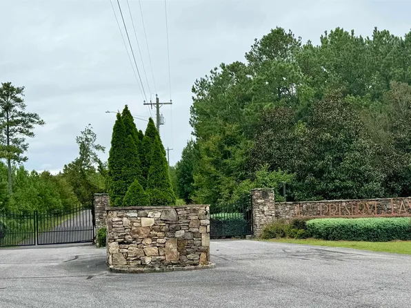 Boathouse Cir #322, Sylacauga, AL 35151