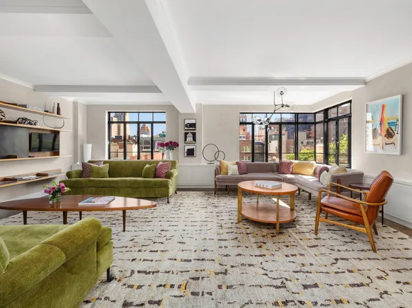 130 West 12th Street 9A image 1 of 14