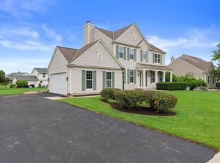 4703 W Forest Hill Ave, Franklin, WI 53132