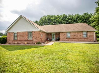 927 Ferry Rd, Somerset, KY 42503