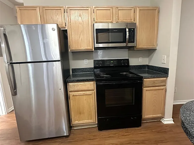 6804 N Capital Of Texas Hwy #212 — Photo 4