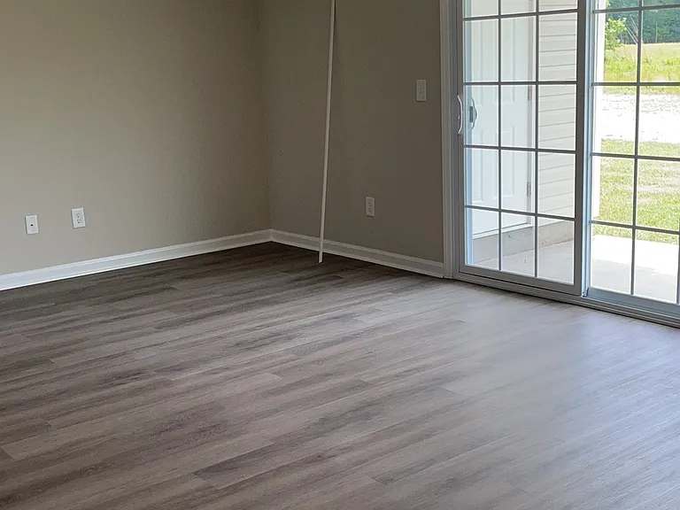 4033 Lucerne Ct #A — Photo 10