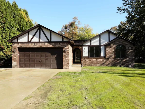 48511 Sugarbush Rd, Chesterfield, MI 48047