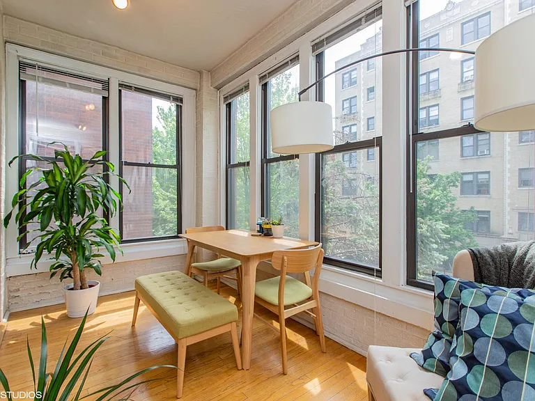 642 W Aldine Ave #3 — Photo 4
